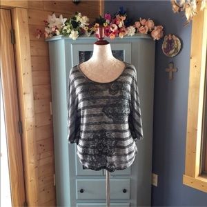 MADISON & BERKELEY Stylish Blouse w/Tiny JEWELS!!